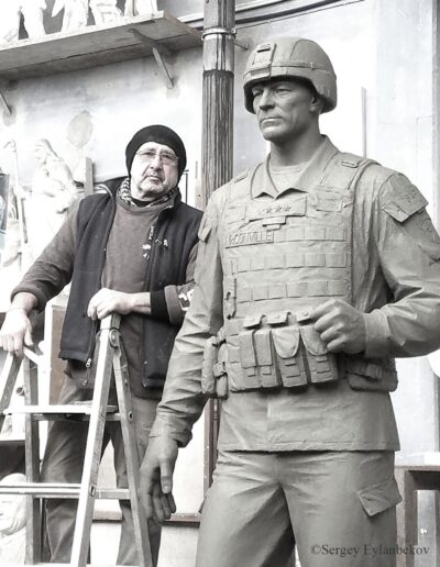 Gen-McConville-work-in-clay ©SergeyEylanbekov: All Rights Reserved