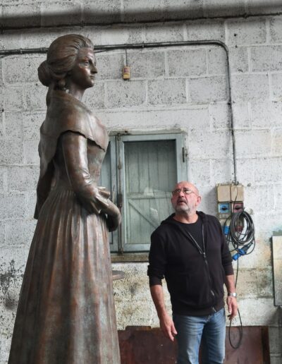 Sculpted by Sergey Eylanbekov, this statue honors Abigail Adams; Second First Lady of the United States; The wife and closest collaborator of President John Adams; A pioneering advocate for women’s rights.