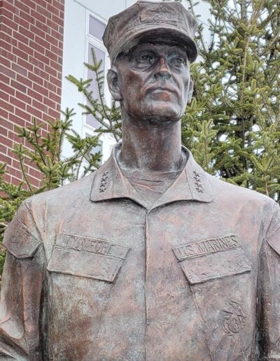 3-Sergey Eylanbekov-Sculpture of General Dunford