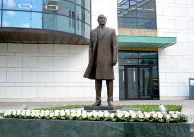Monument to President Heydar Aliyev, Azerbaijan Diplomatic Academy (ADA), Baku, Azerbaijan